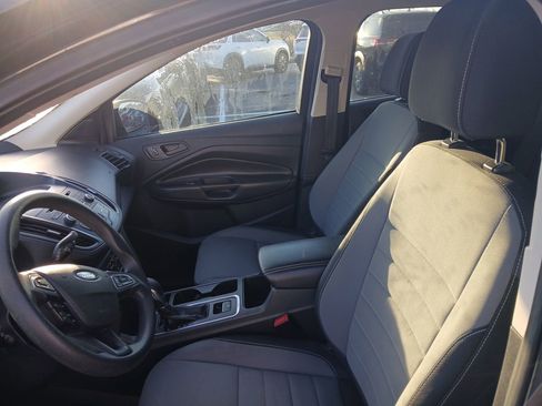 Used 2017 Ford Escape S image 8