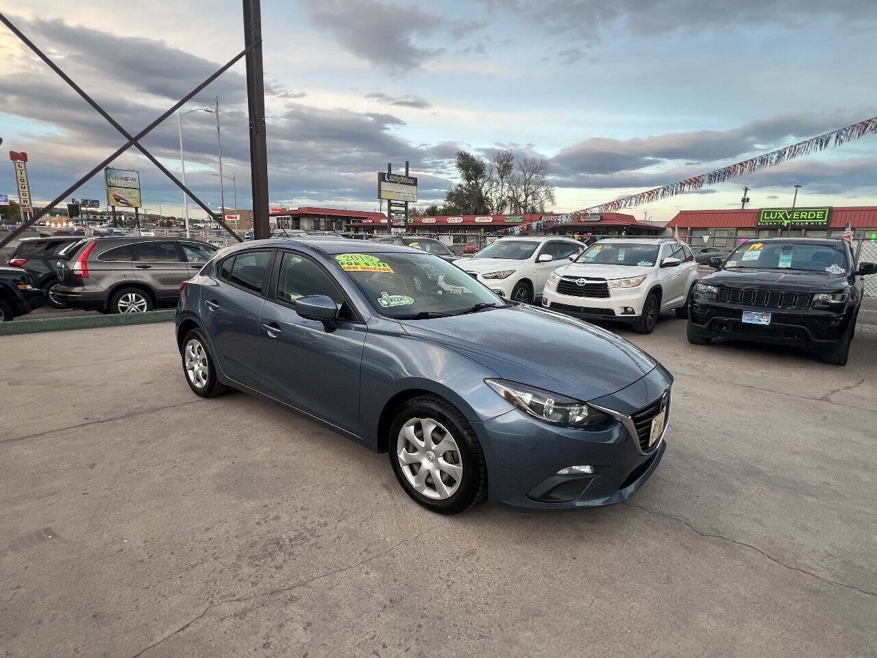 Used 2015 MAZDA MAZDA3 i Sport FWD image 3