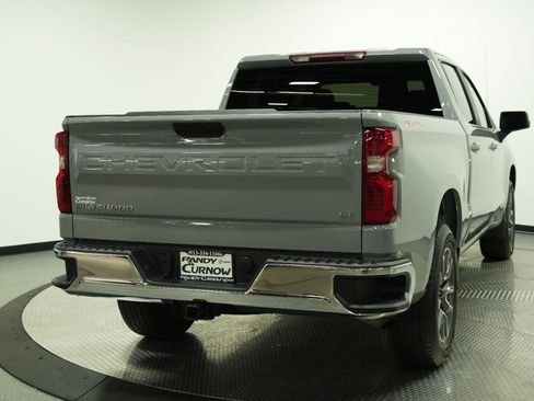Used 2024 Chevrolet Silverado 1500 LT AWD/4WD image 8