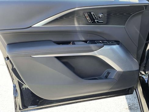 New 2026 Cadillac Lyriq Signature Luxury image 15