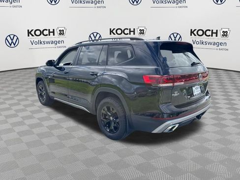 Certified 2026 Volkswagen Atlas Peak Edition AWD/4WD image 6
