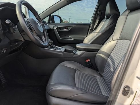 Used 2022 Toyota RAV4 XSE AWD/4WD image 26
