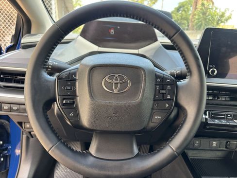 Used 2025 Toyota Prius LE image 28