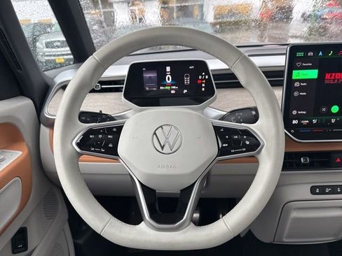 Used 2025 Volkswagen ID. Buzz 1st Edition image 20