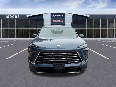 Used 2025 Buick Enclave Preferred image 8