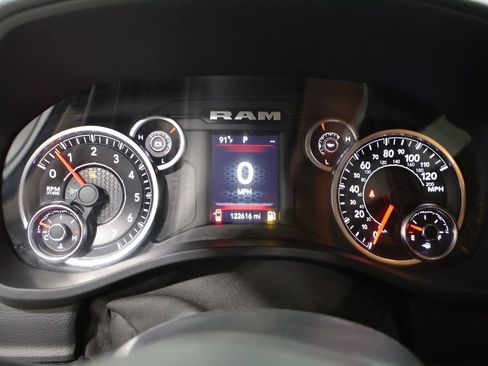Used 2020 RAM 1500 Big Horn AWD/4WD image 37
