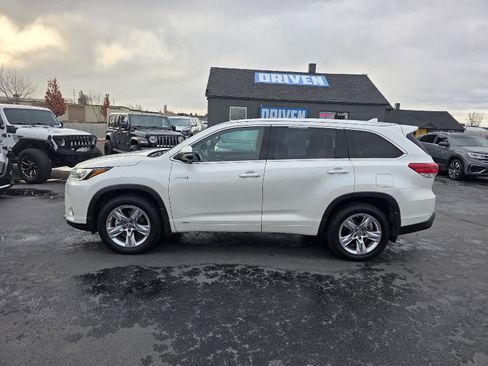 Used 2019 Toyota Highlander Limited image 8