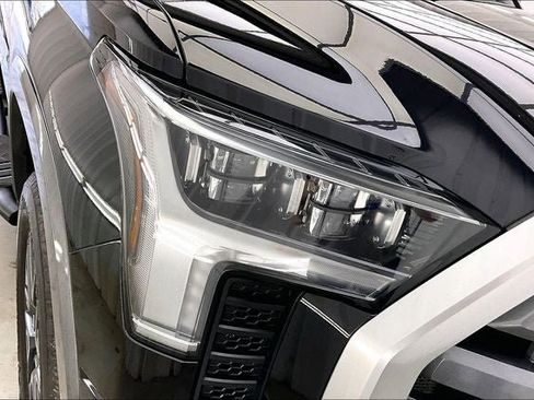 Used 2024 Toyota Tundra Limited image 25