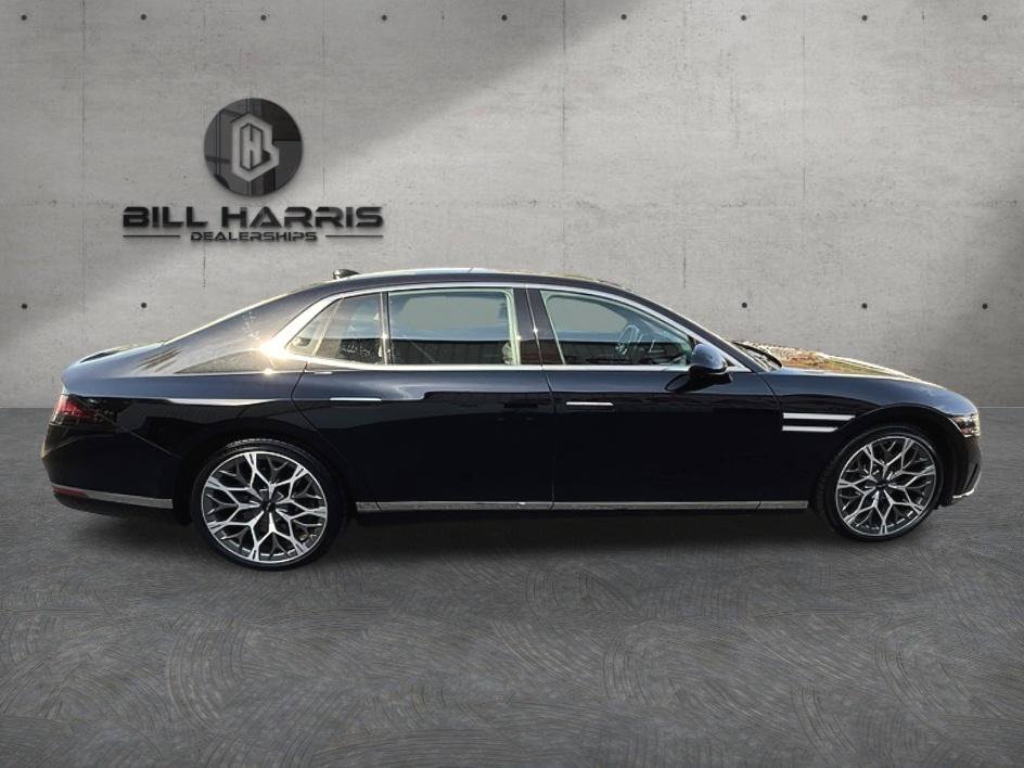 Used 2023 Genesis G90 3.5T AWD/4WD image 5