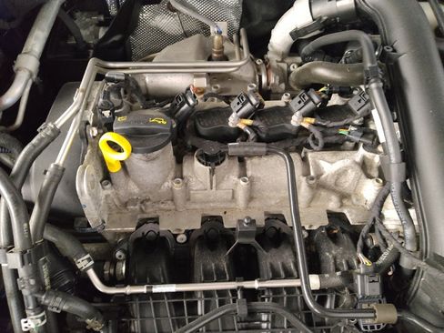 Used 2019 Volkswagen Jetta SE FWD image 30