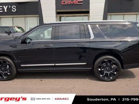 New 2026 GMC Yukon XL Denali w/ Denali Reserve Package AWD/4WD image 5