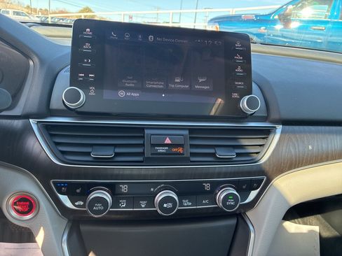 Used 2020 Honda Accord Touring image 20