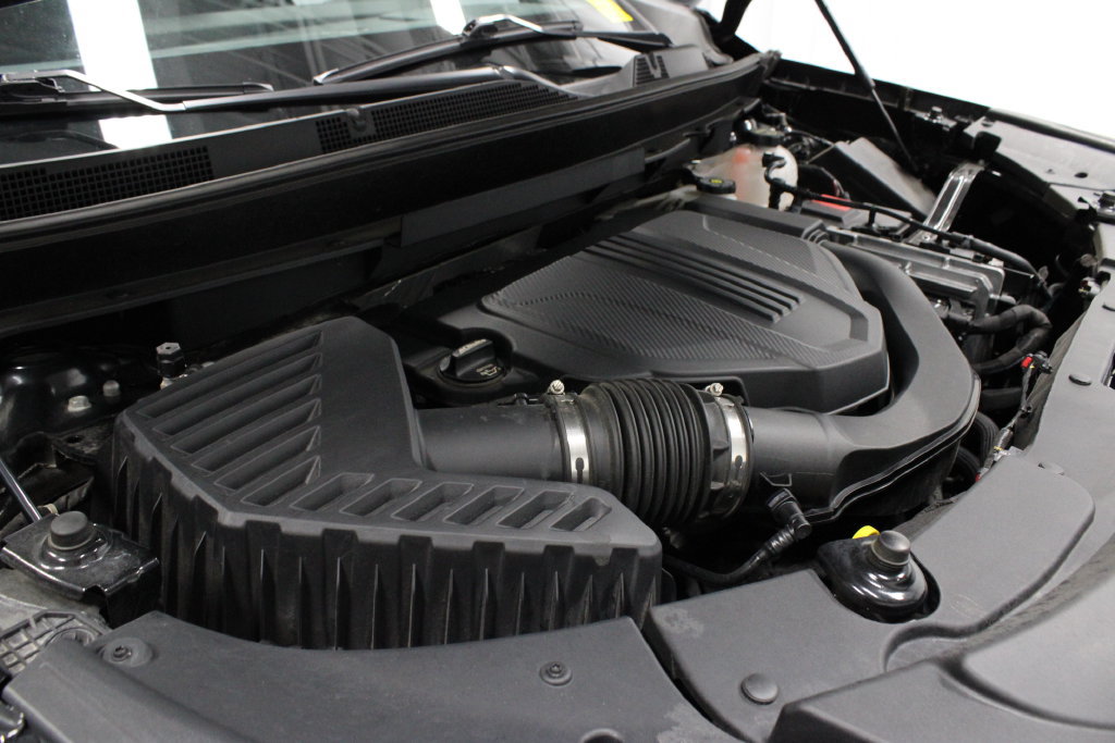 Used 2025 Chevrolet Traverse LT AWD/4WD image 15