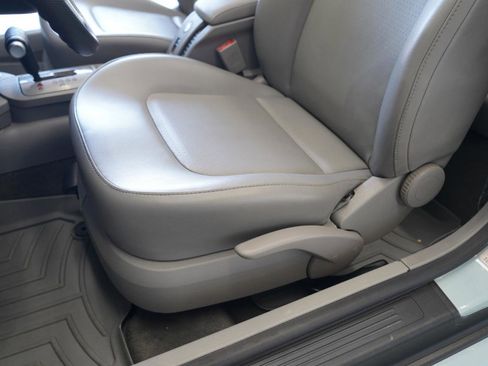 Used 2004 Volkswagen Beetle GLS FWD image 35