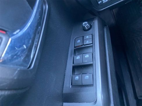 Used 2023 Toyota Tacoma TRD Off-Road image 17