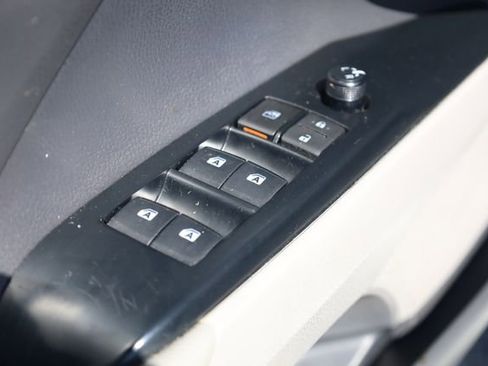 Used 2020 Toyota Camry LE FWD image 14