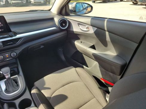 Certified 2024 Kia Forte LXS FWD image 15
