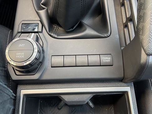 Used 2025 Toyota Tacoma TRD Sport image 24