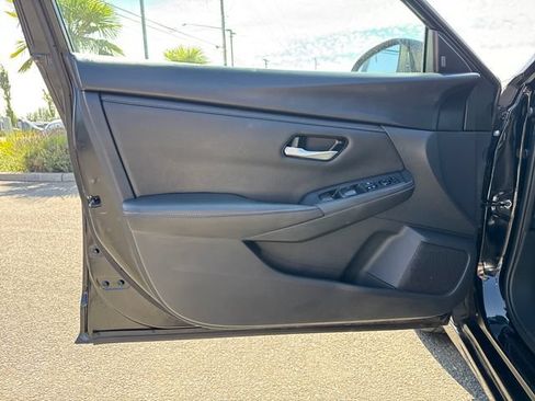 Used 2024 Nissan Sentra SV FWD image 16