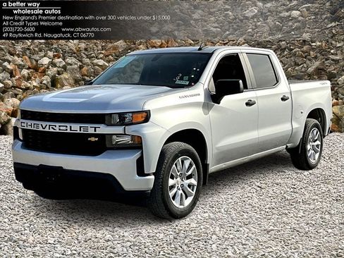 Used 2021 Chevrolet Silverado 1500 Custom image 1