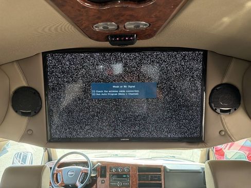 Used 2014 GMC Savana 1500 AWD image 38