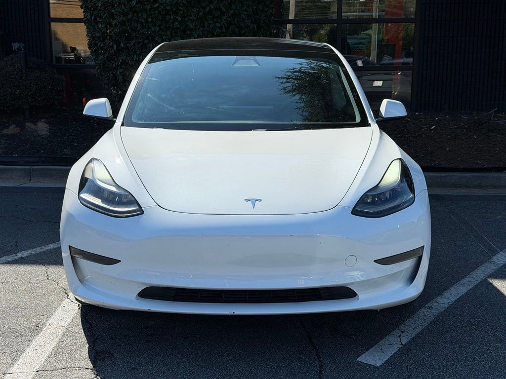 Used 2021 Tesla Model 3 Standard Range Plus RWD image 3