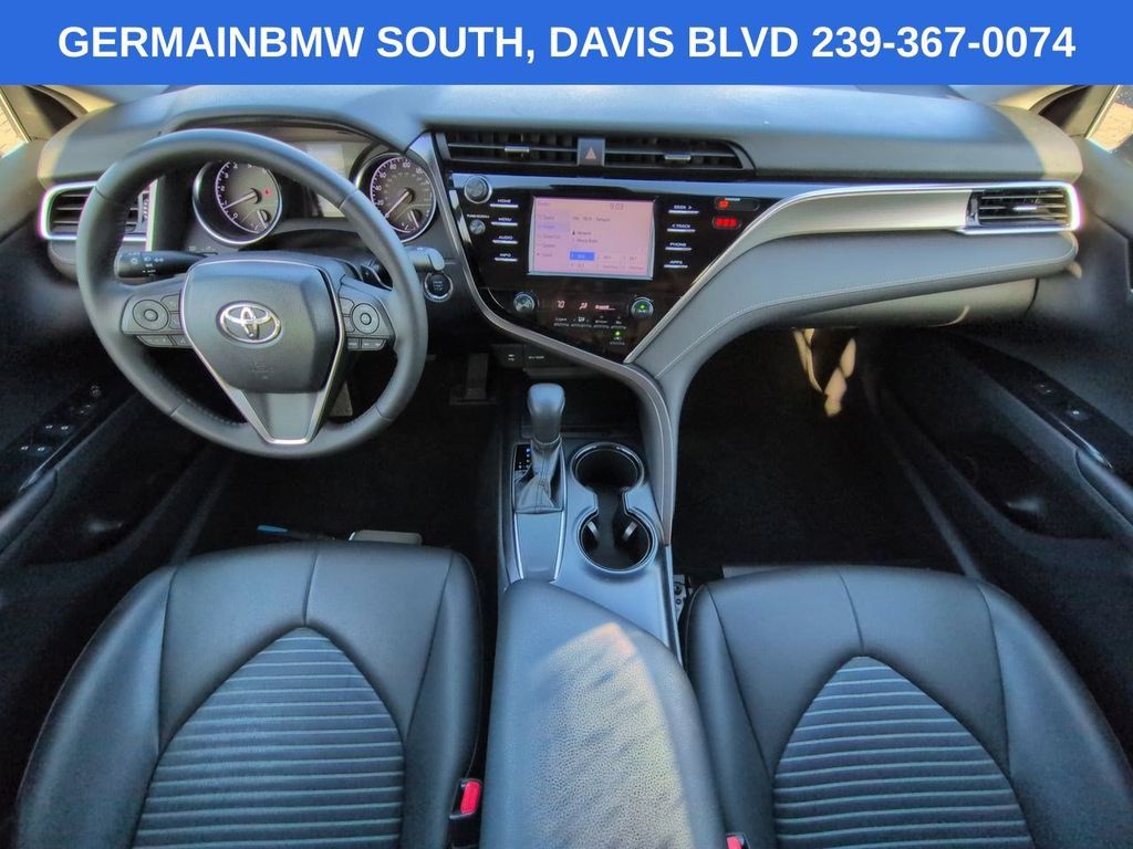 Used 2018 Toyota Camry SE w/ Convenience Package FWD image 17