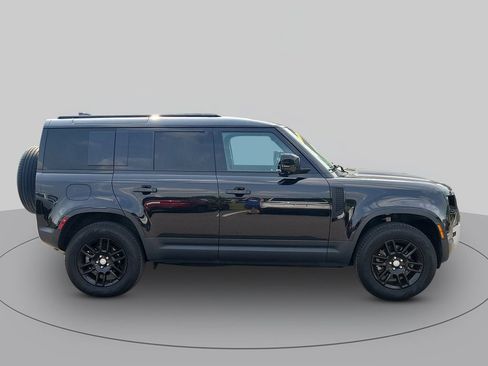 Used 2025 Land Rover Defender 110 S AWD/4WD image 2