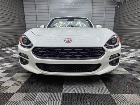 Used 2019 FIAT 124 Spider Lusso RWD image 3