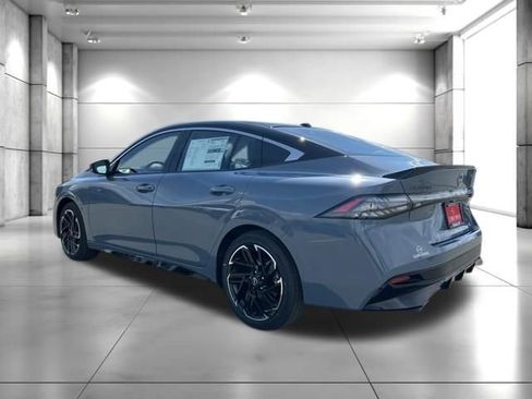 New 2026 Nissan Sentra SR FWD image 6