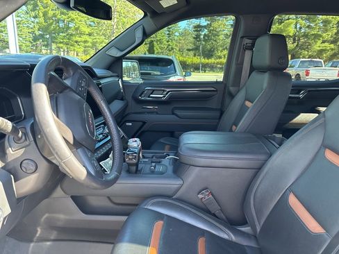 Used 2023 GMC Sierra 1500 AT4 w/ AT4 Preferred Package AWD/4WD image 6