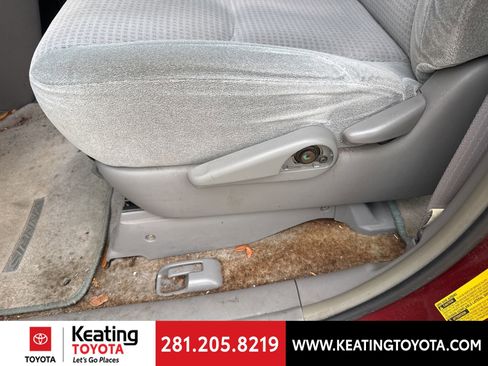 Used 2008 Toyota Sienna CE image 11