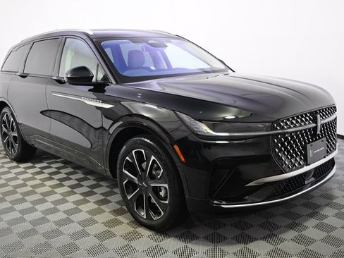 New 2026 Lincoln Nautilus Reserve AWD/4WD image 8