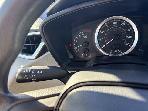 Used 2022 Toyota Corolla LE image 24