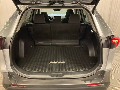 Used 2025 Toyota RAV4 XLE w/ Convenience Package image 36