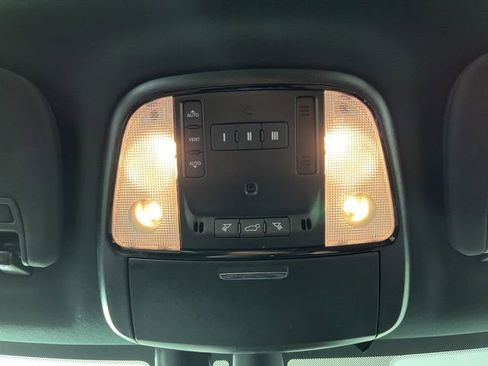 Used 2024 Dodge Durango GT image 38