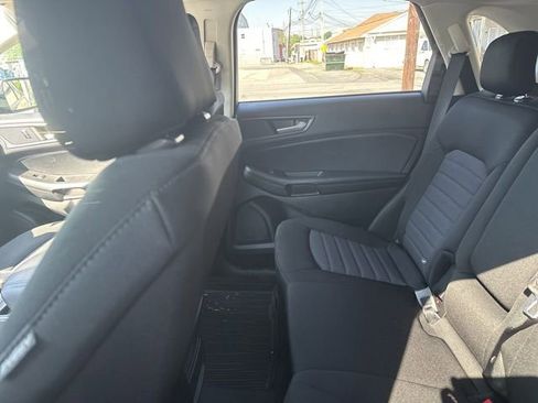 Used 2023 Ford Edge SE w/ Black Appearance Package AWD/4WD image 10