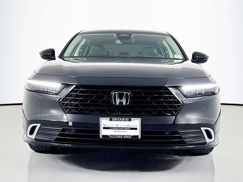 Used 2025 Honda Accord Touring image 3