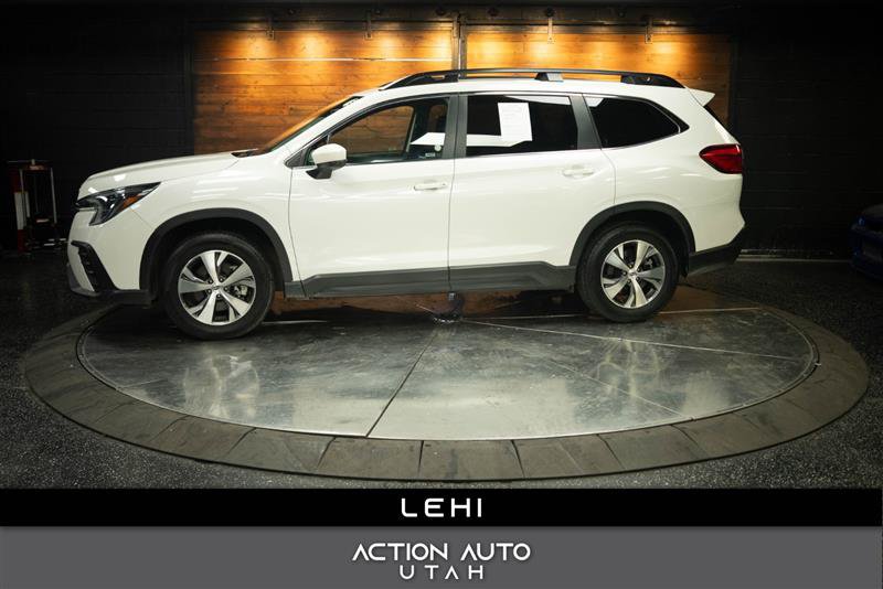 Used 2025 Subaru Ascent Premium AWD/4WD image 1