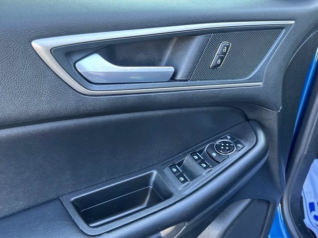Used 2024 Ford Edge SEL AWD/4WD image 11
