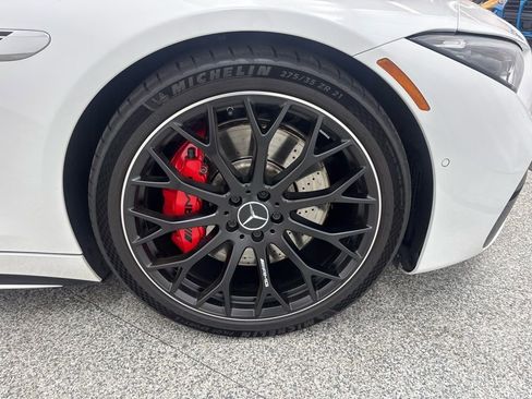 Used 2023 Mercedes-Benz SL 55 AMG 4MATIC image 40