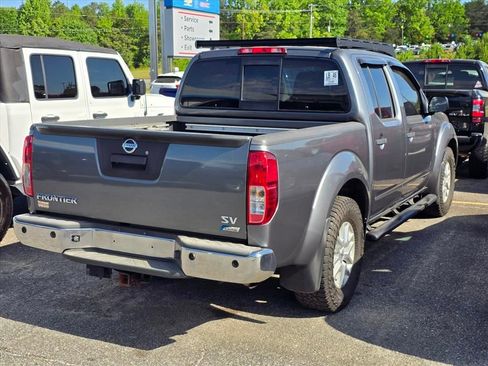 Used 2017 Nissan Frontier SV w/ SV Value Truck Package image 10