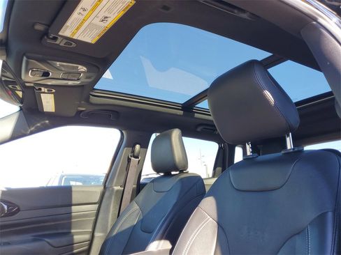 Used 2022 Jeep Compass High Altitude image 10