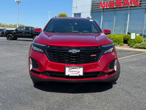 Used 2024 Chevrolet Equinox RS AWD/4WD image 2