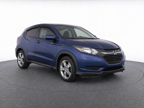 Used 2016 Honda HR-V LX image 2