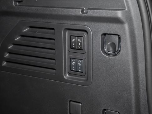 New 2026 Chevrolet Traverse RS image 32