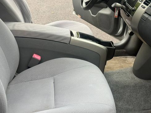 Used 2008 Toyota Prius Touring FWD image 19
