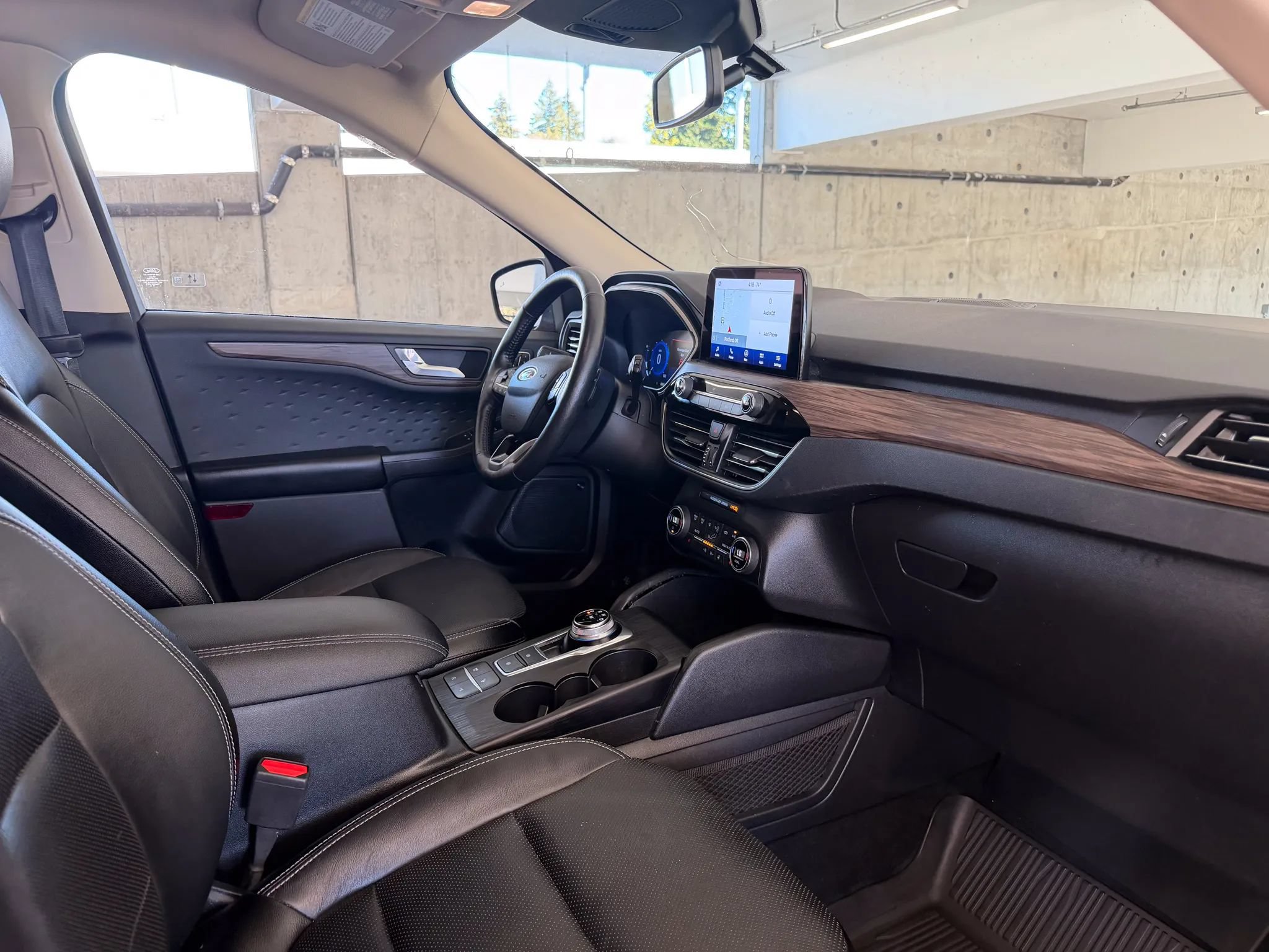 Used 2020 Ford Escape Titanium AWD/4WD image 26