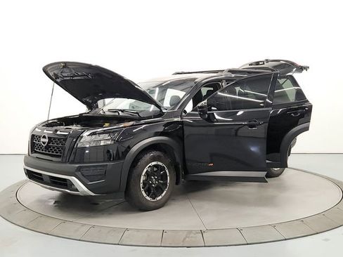 Used 2024 Nissan Pathfinder Rock Creek AWD/4WD image 11