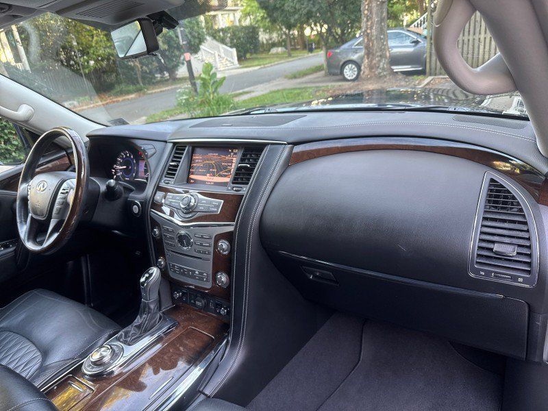 Used 2018 INFINITI QX80 4WD w/ Deluxe Technology Package image 30